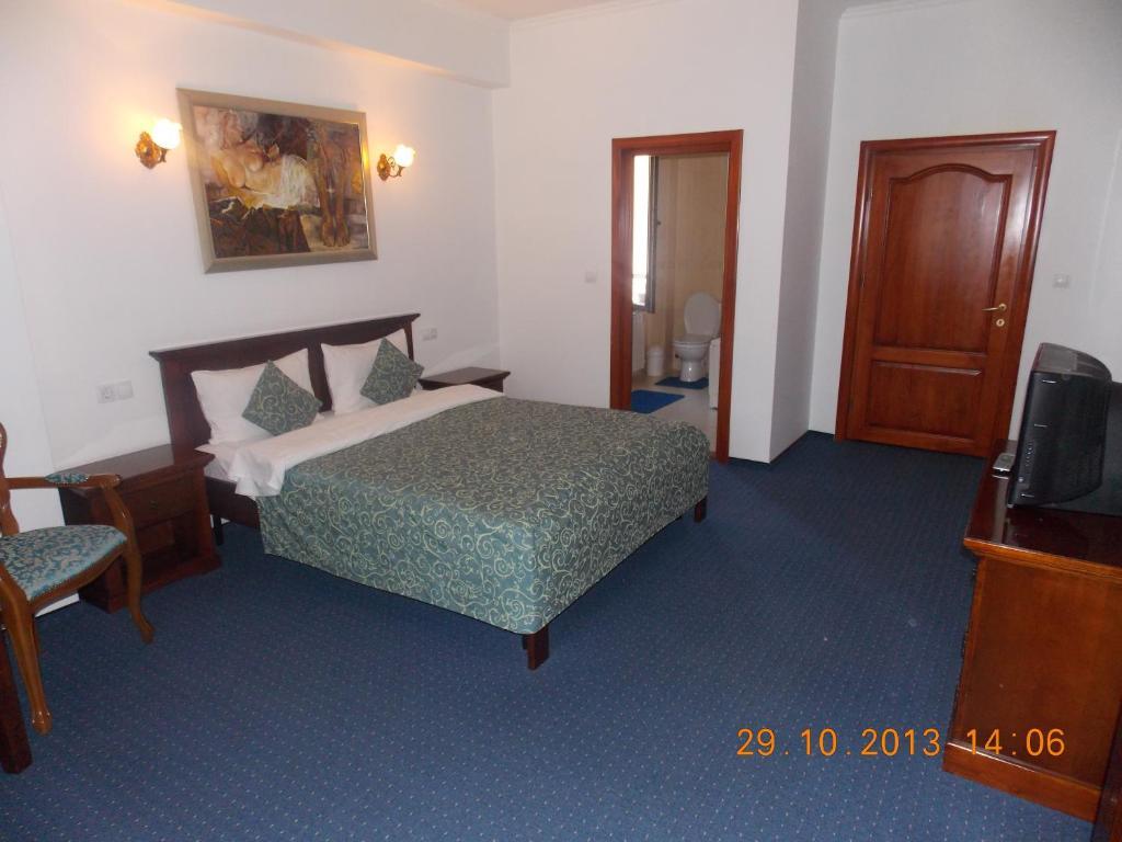 Hotel Vila Royal Bacău Zimmer foto